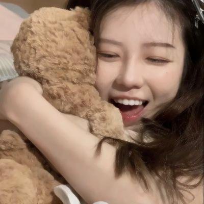 橙色女孩
